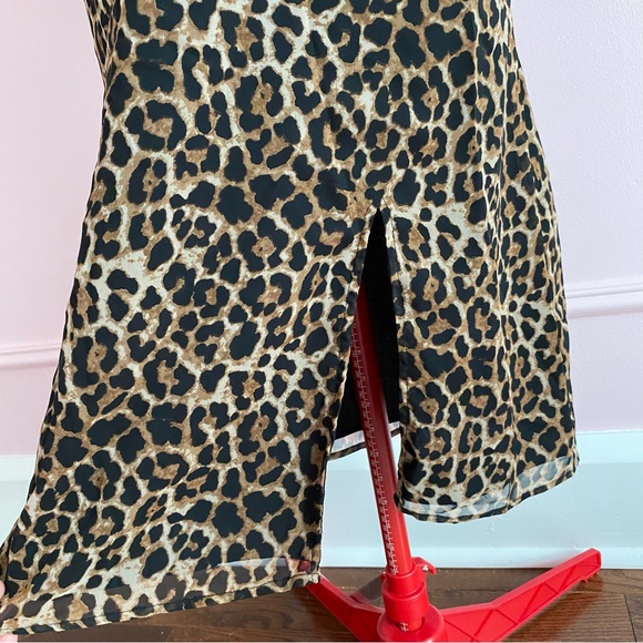 New ASOS NA-KD Leopard Dress, Wrap Front, Slit Detail, Short Sleeve, Midi, US S - Picture 5 of 12